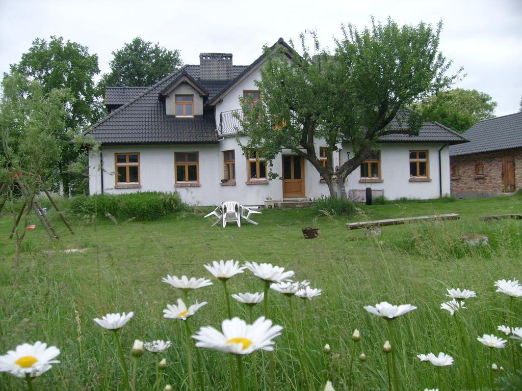 Dworek Swidwie, Gorny Apartament & Harcowka Tanowo Exteriör bild